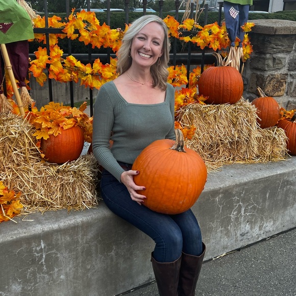 Meet your Posher, Katie - Picture 7 of 16